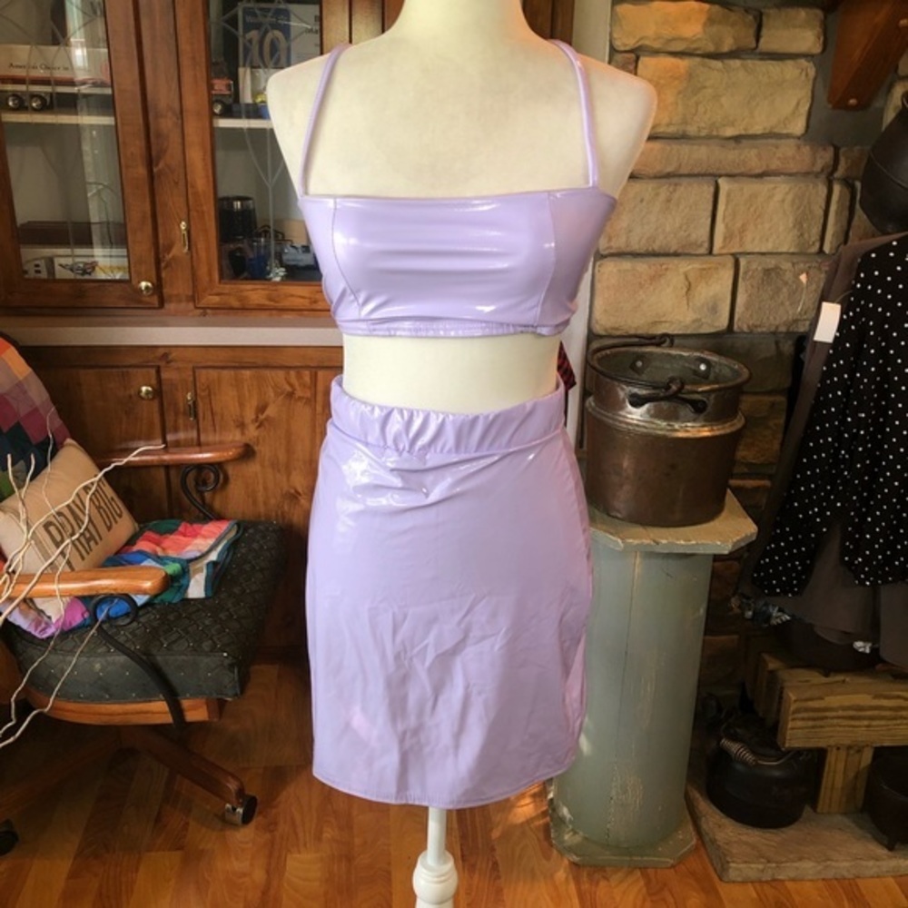 PRETTY LITTLE THINGS SIZE 10 2 PIECE SKIRT SET. FULLY LINED PURPLE FAUX LEATHER